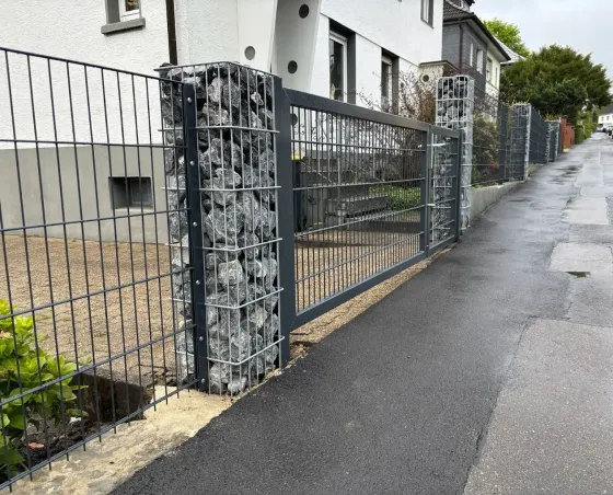 Gabionen und Steinzäune in Düsseldorf - fachgerechte Ausführung vor Ort